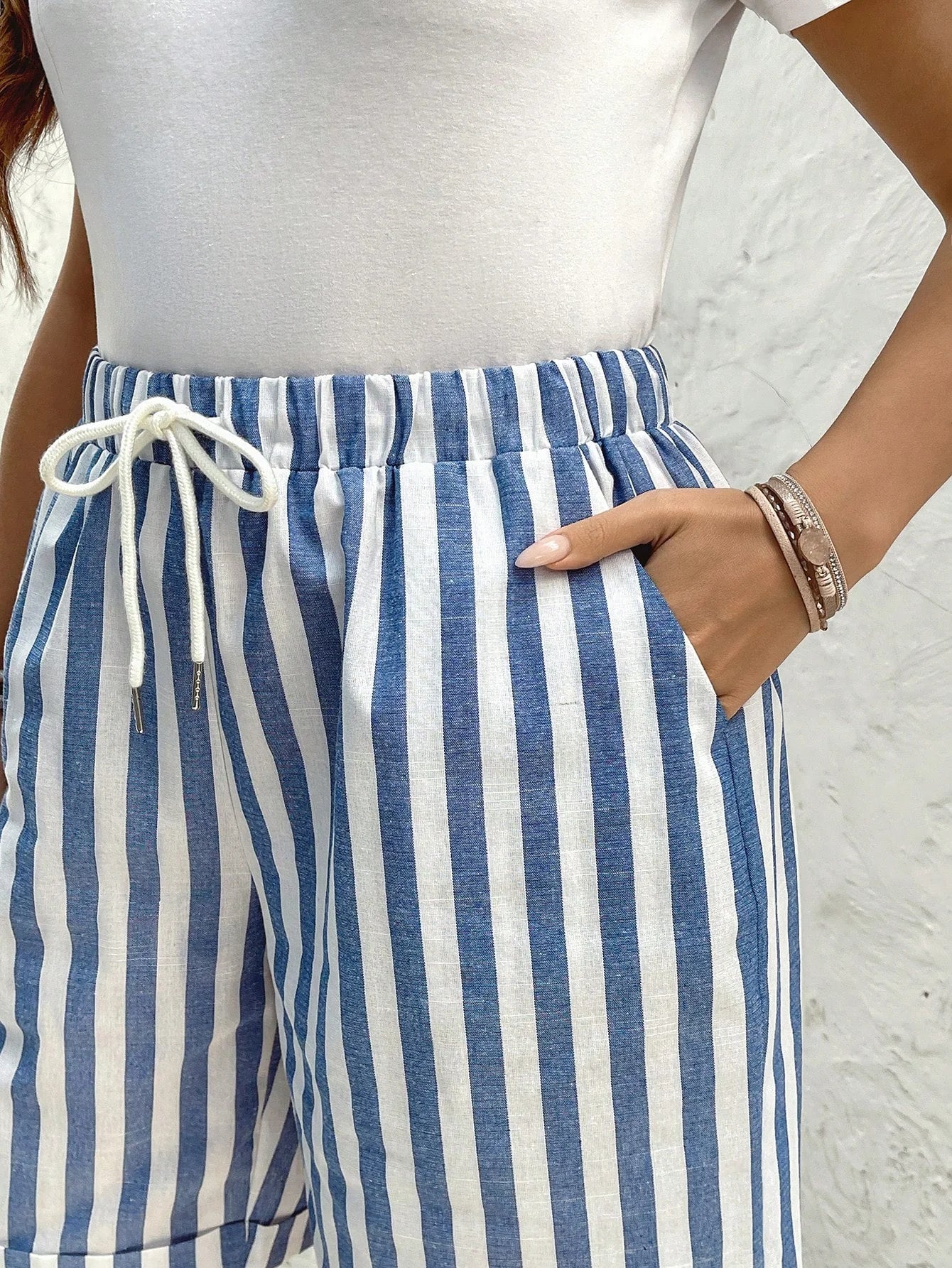 Short Listrado Plus Size Cordão