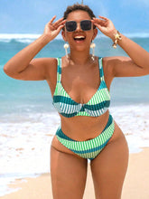 Biquíni Plus Size Estampa Geométrica