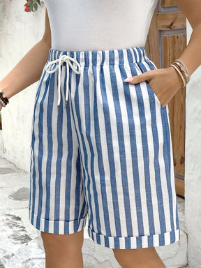 Short Listrado Plus Size Cordão